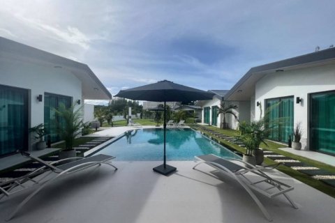 Casa de 3 dormitorios en Hua Hin, Tailandia № 146859 - foto 3