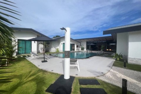 Casa de 3 dormitorios en Hua Hin, Tailandia № 146859 - foto 4