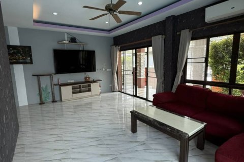 Chalet de 4 dormitorios en Surat Thani, Tailandia № 146856 - foto 9