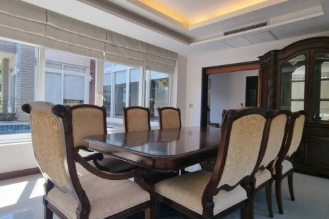 Chalet de 3 dormitorios en Sattahip, Tailandia № 146857 - foto 4