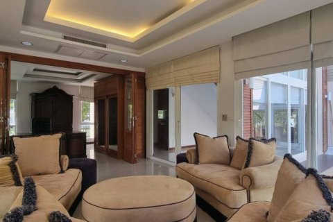 Chalet de 3 dormitorios en Sattahip, Tailandia № 146857 - foto 7