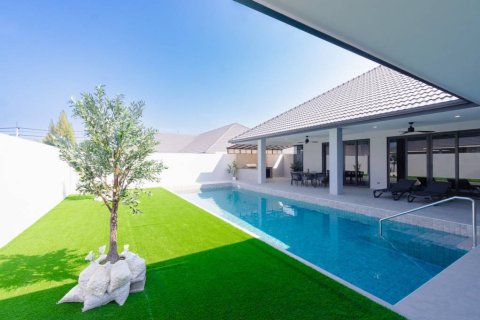 Chalet de 4 dormitorios en Hua Hin, Tailandia № 146854