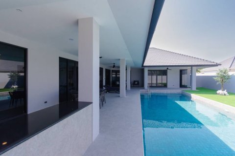 Chalet de 4 dormitorios en Hua Hin, Tailandia № 146854 - foto 5