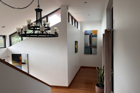 Chalet de 4 dormitorios en Pattaya, Tailandia № 164450 - foto 23