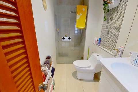 Ático de 2 dormitorios en Pattaya, Tailandia № 164456 - foto 5
