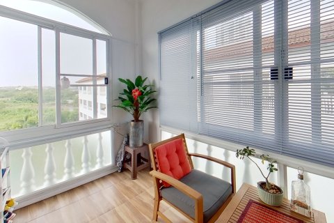 Ático de 2 dormitorios en Pattaya, Tailandia № 164456 - foto 12