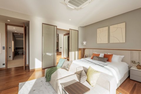 Chalet de 4 dormitorios en Bang Tao, Tailandia № 74591 - foto 6