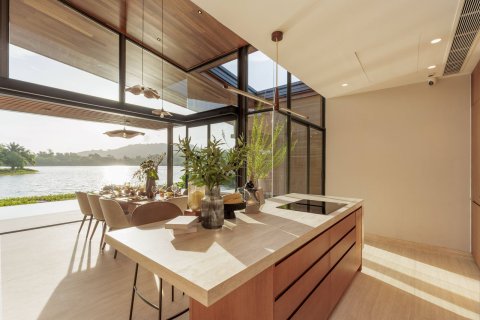 Chalet de 4 dormitorios en Bang Tao, Tailandia № 74591 - foto 11