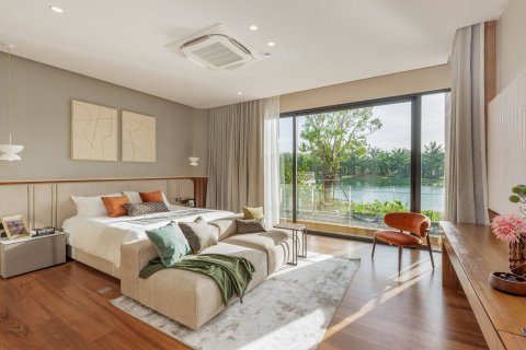 Chalet de 4 dormitorios en Bang Tao, Tailandia № 74591 - foto 4