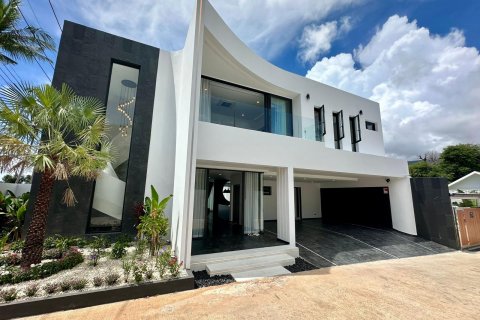 House in Ko Samui, Thailand 4 bedrooms № 115495 - photo 18