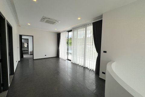 House in Ko Samui, Thailand 4 bedrooms № 115495 - photo 8