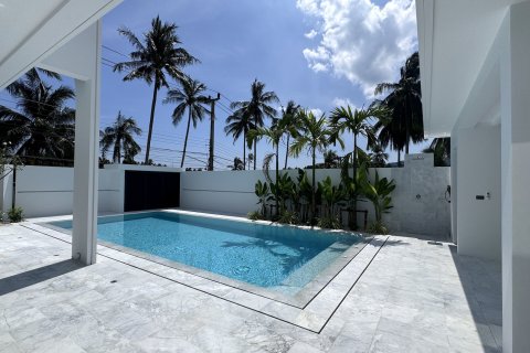 House in Ko Samui, Thailand 4 bedrooms № 115495 - photo 22