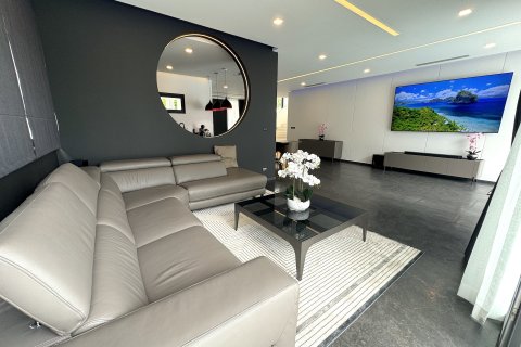 House in Ko Samui, Thailand 4 bedrooms № 115495 - photo 6