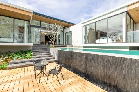 Chalet de 3 dormitorios en Pattaya, Tailandia № 161093 - foto 3
