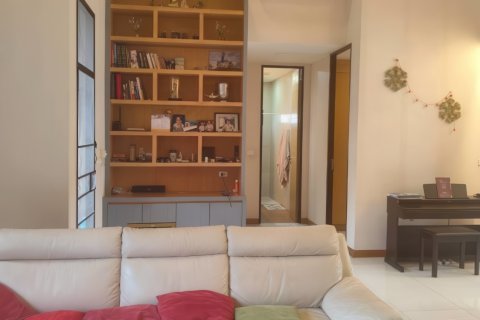 Casa de 3 dormitorios en Pattaya, Tailandia № 155690 - foto 11