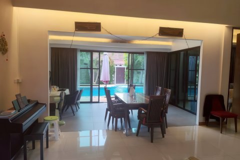 Casa de 3 dormitorios en Pattaya, Tailandia № 155690 - foto 6