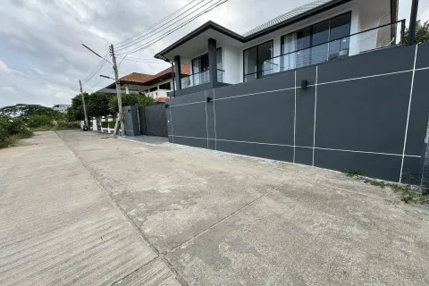 Casa de 6 dormitorios en Pattaya, Tailandia № 155693 - foto 7