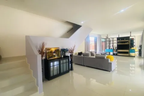 Villa in Pattaya, Thailand 3 Schlafzimmer № 155687 - Foto 11