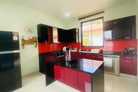 Villa in Pattaya, Thailand 3 Schlafzimmer № 155687 - Foto 12