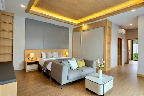 Chalet de 5 dormitorios en Pattaya, Tailandia № 155692 - foto 27