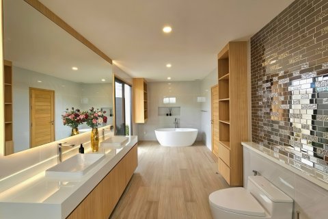 Chalet de 5 dormitorios en Pattaya, Tailandia № 155692 - foto 12