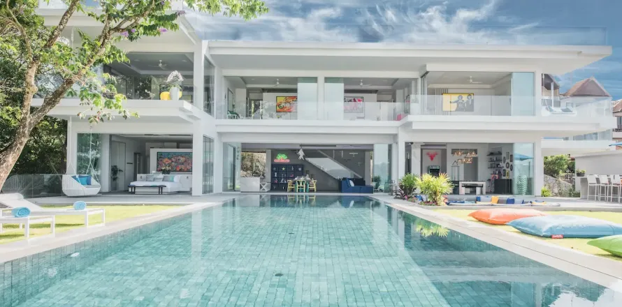 Chalet de 5 dormitorios en Patong, Tailandia № 190585