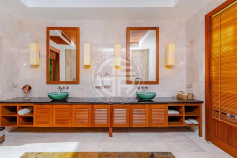 Chalet de 5 dormitorios en Phuket, Tailandia № 190587 - foto 16