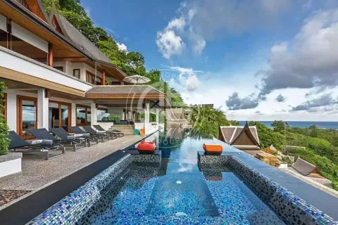 Chalet de 5 dormitorios en Phuket, Tailandia № 190587 - foto 2