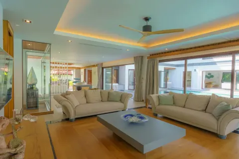Chalet de 6 dormitorios en Ko Kaeo, Tailandia № 190591 - foto 6