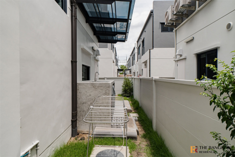 Haus in Bangkok, Thailand 4 Schlafzimmer № 226128 - Foto 4