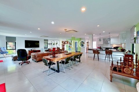 บ้านในพัทยา, ประเทศไทย 4 ห้องนอน № 226129 - รูปถ่าย 8