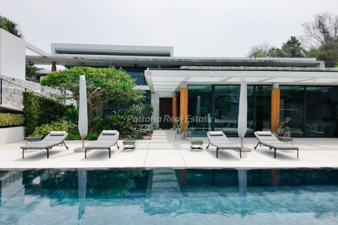 Casa de 5 dormitorios en Sattahip, Tailandia № 164830 - foto 25