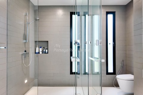 Casa de 5 dormitorios en Sattahip, Tailandia № 164830 - foto 19