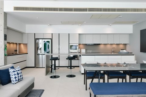 Casa de 5 dormitorios en Sattahip, Tailandia № 164830 - foto 8