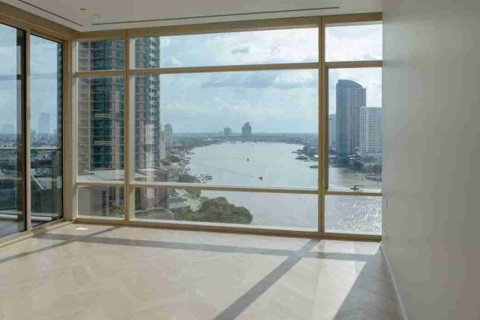 Condominio de 3 dormitorios en Thonburi, Bangkok, Tailandia № 183980 - foto 5