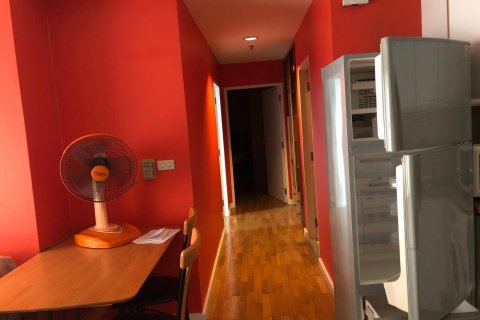 Condominio de 2 dormitorios en Yan Nawa, Bangkok, Tailandia № 135673 - foto 9