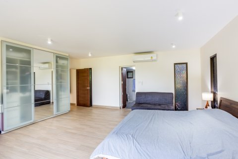 Condominio de 3 dormitorios en Hua Hin, Tailandia № 168613 - foto 7