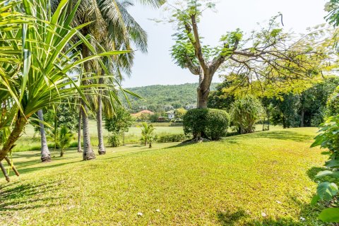 Condominio de 3 dormitorios en Hua Hin, Tailandia № 168613 - foto 26