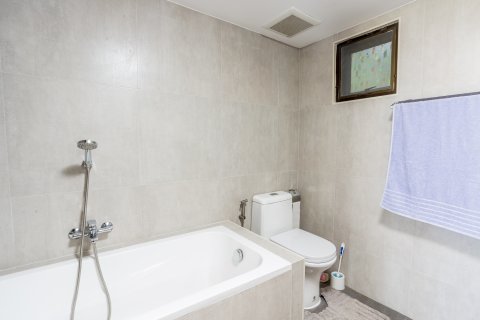 Condominio de 3 dormitorios en Hua Hin, Tailandia № 168613 - foto 5