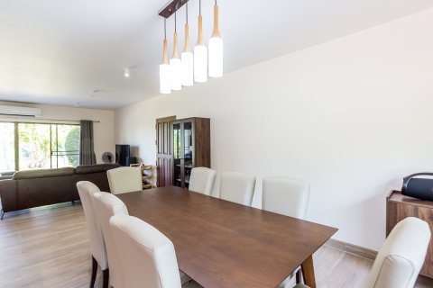 Condominio de 3 dormitorios en Hua Hin, Tailandia № 168613 - foto 22