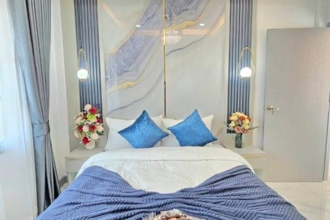 Casa de 4 dormitorios en Pattaya, Tailandia № 190915 - foto 5