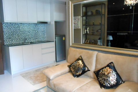 Condominio de 1 dormitorio en Pattaya, Tailandia № 204087 - foto 6