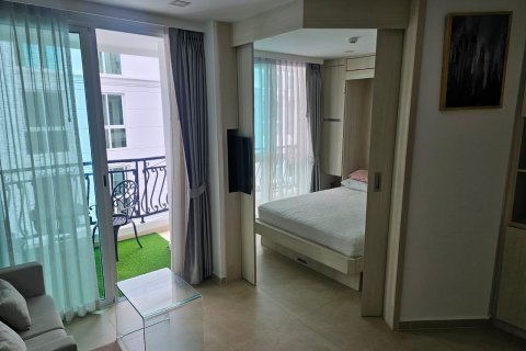 Apartamento de 2 habitaciones en Pattaya, Tailandia № 172624 - foto 2