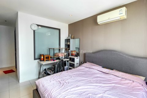 Condo in Bang Lamung, Thailand, 2 bedrooms  № 162698 - photo 8