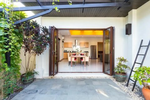 Chalet de 3 dormitorios en Pattaya, Tailandia № 162693 - foto 4