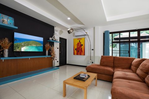 Villa in Pattaya, Thailand 4 bedrooms № 162694 - photo 15