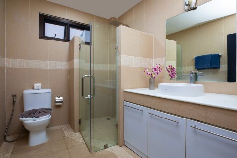 Villa in Pattaya, Thailand 4 bedrooms № 162694 - photo 24