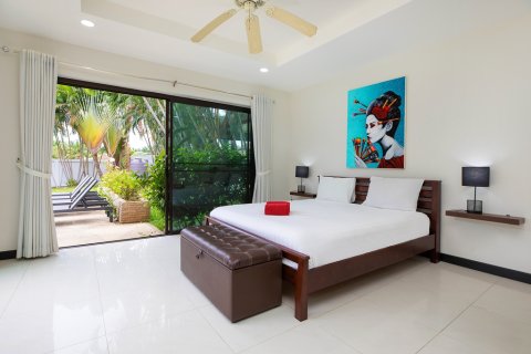 Villa in Pattaya, Thailand 4 bedrooms № 162694 - photo 20