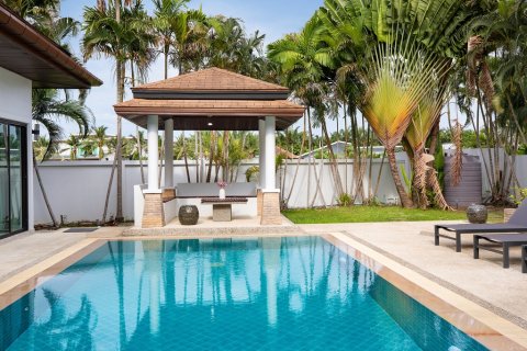 Villa in Pattaya, Thailand 4 bedrooms № 162694 - photo 4