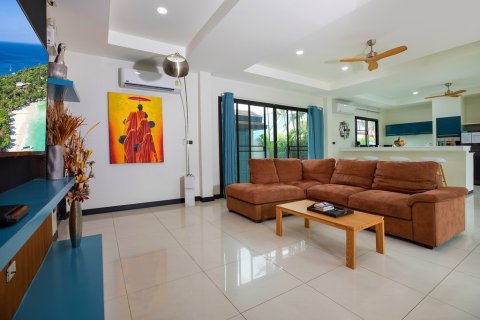 Villa in Pattaya, Thailand 4 bedrooms № 162694 - photo 17